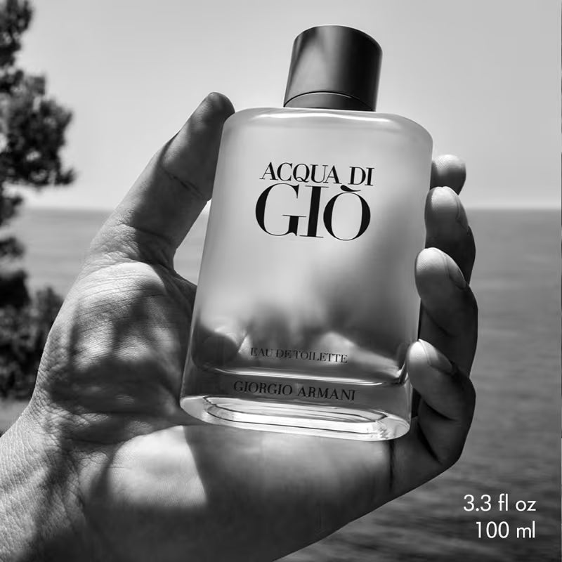 Giorgio Armani Acqua di Gio Eau de Toilette for Man- A Fresh and Relaxed Men&