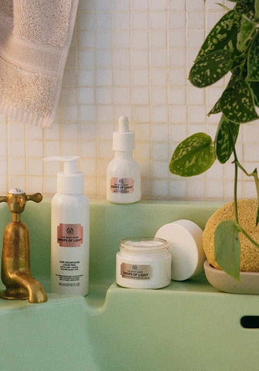 Drops Of Light Brightening Cleansing Foam